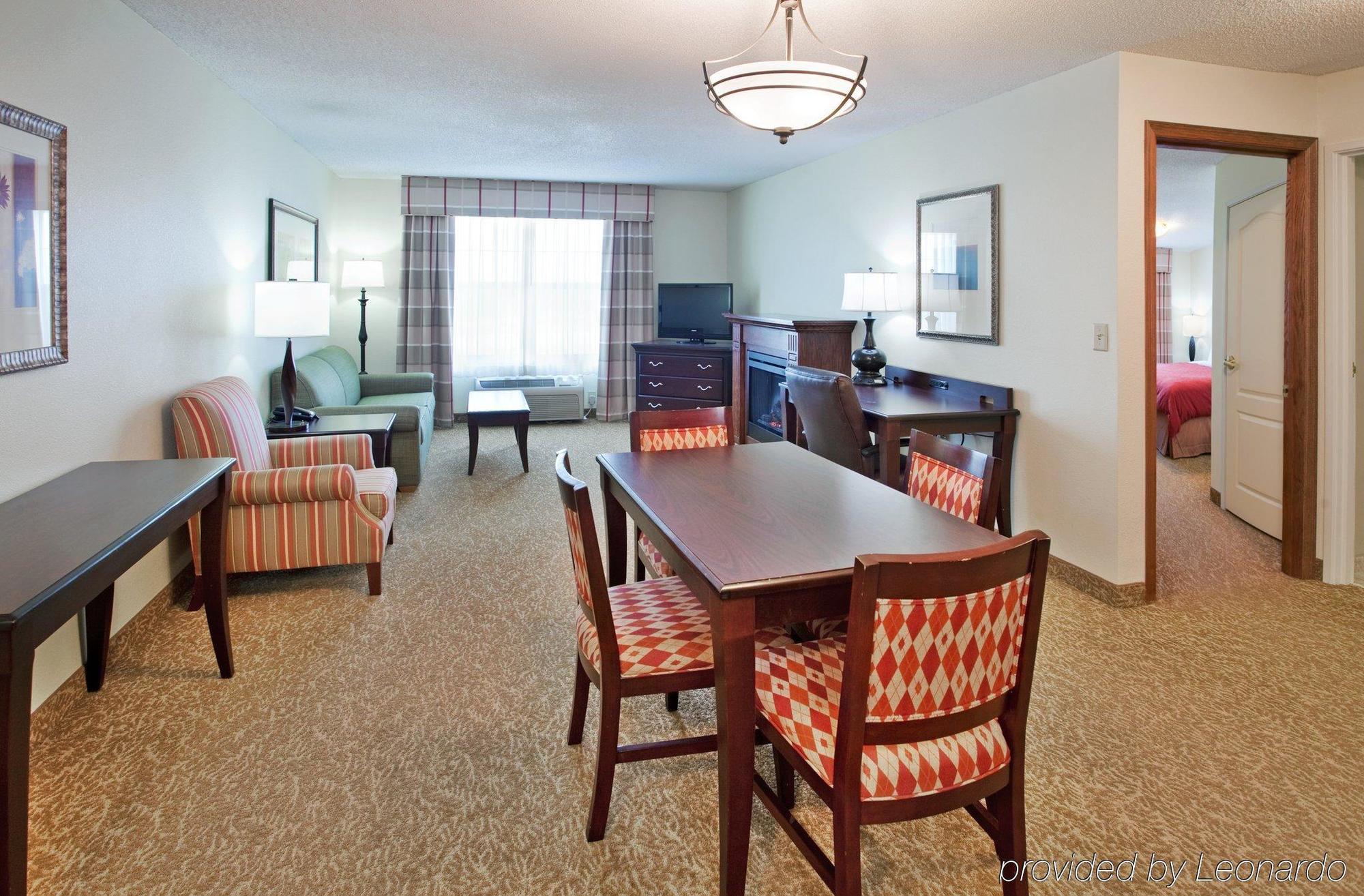 Country Inn & Suites By Radisson, Kansas City At Village West, Ks Bonner Springs Room photo